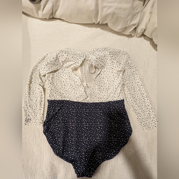 NWT CALIA by Carrie Underwood Blue White Dot Long Sleeve Swimsuit Size 16 - Picture 2 of 5